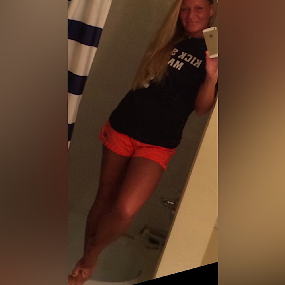 Meet your Posher, Lynda